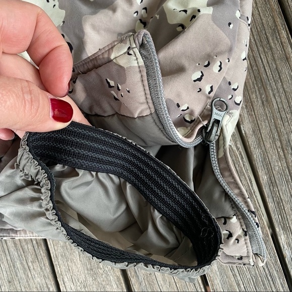 Burton Insulated Gray Camouflage Camo Snowboard Ski Pants Youth XS 5-6 GUC - Picture 7 of 16